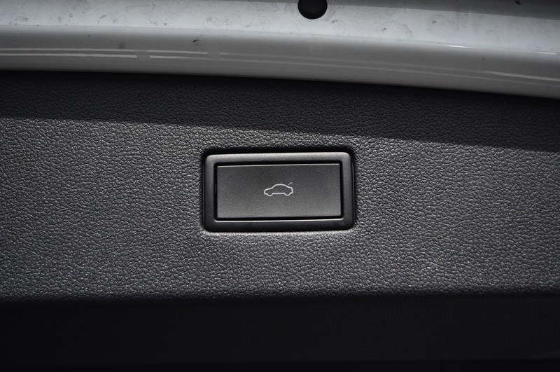 Volkswagen Tiguan Vehicle Image 27