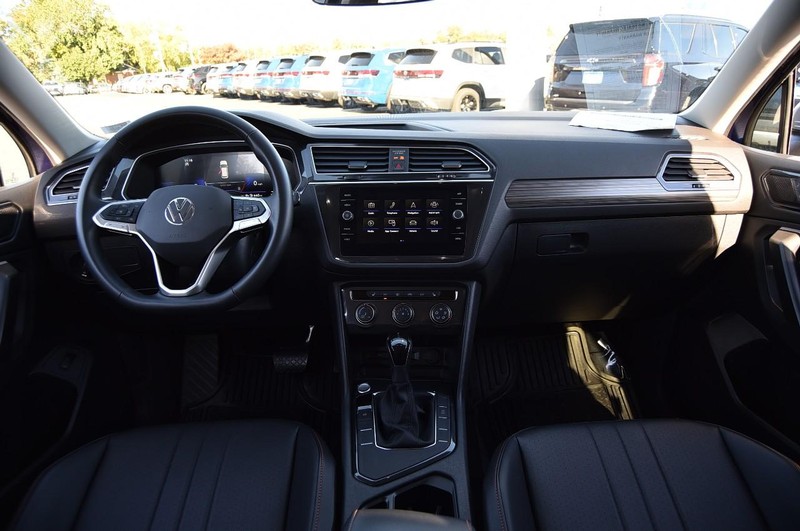 Volkswagen Tiguan Vehicle Image 07