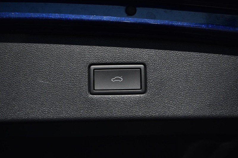Volkswagen Tiguan Vehicle Image 26
