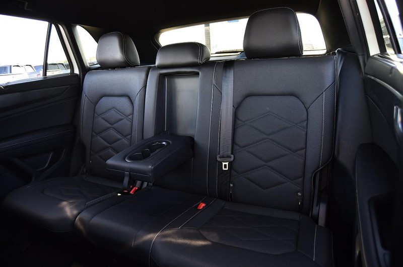 Volkswagen Atlas Cross Sport Vehicle Image 21