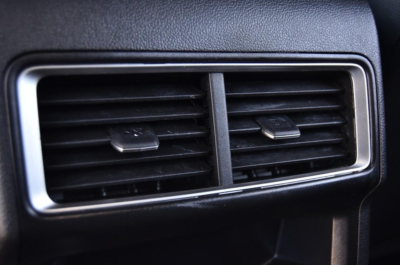 Volkswagen Atlas Cross Sport Vehicle Image 22