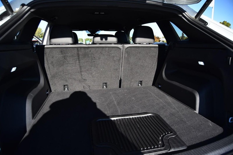 Volkswagen Atlas Cross Sport Vehicle Image 24
