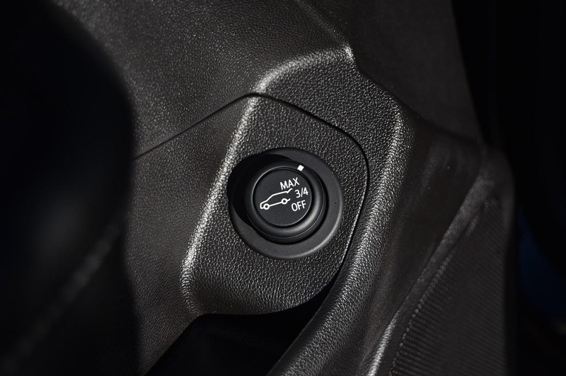 GMC Terrain Vehicle Image 09