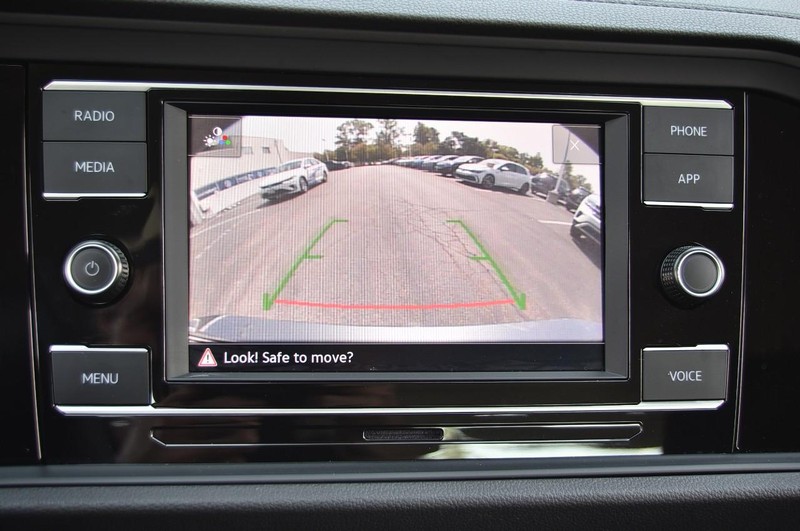 Volkswagen Jetta Vehicle Image 13