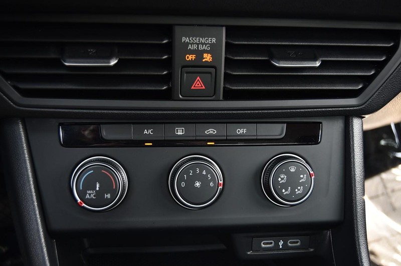 Volkswagen Jetta Vehicle Image 15