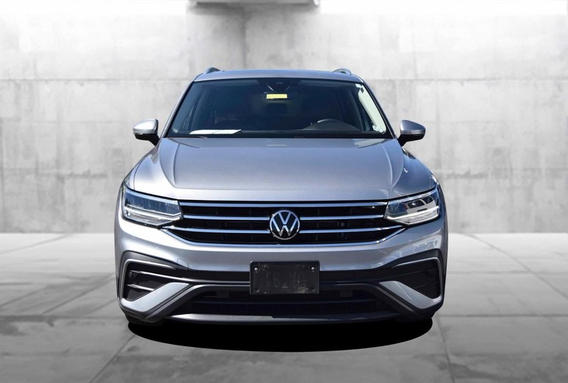 Volkswagen Tiguan Vehicle Image 04