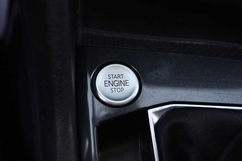 Volkswagen Tiguan Vehicle Image 17