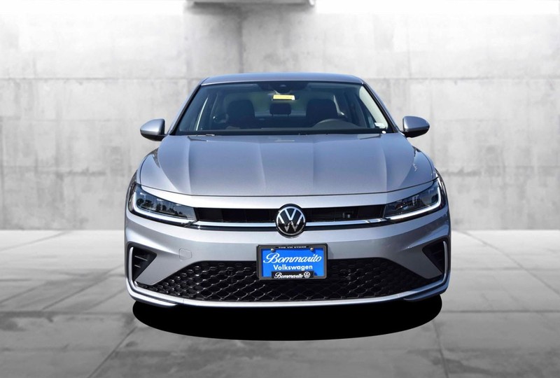 Volkswagen Jetta Vehicle Image 04
