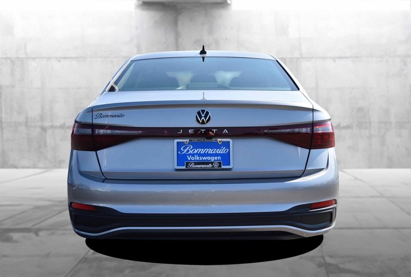 Volkswagen Jetta Vehicle Image 06