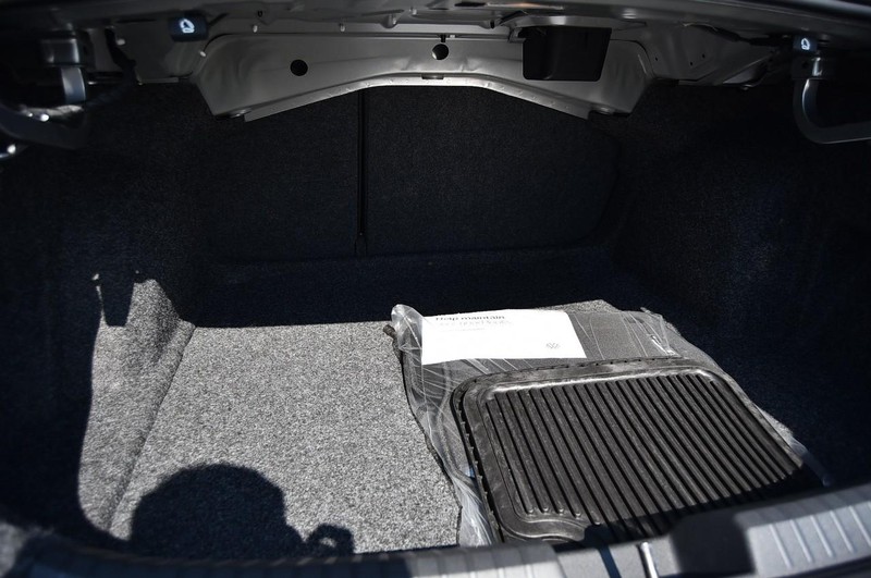 Volkswagen Jetta Vehicle Image 22