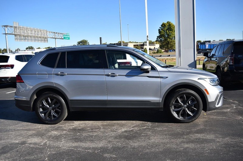 Volkswagen Tiguan Vehicle Image 05