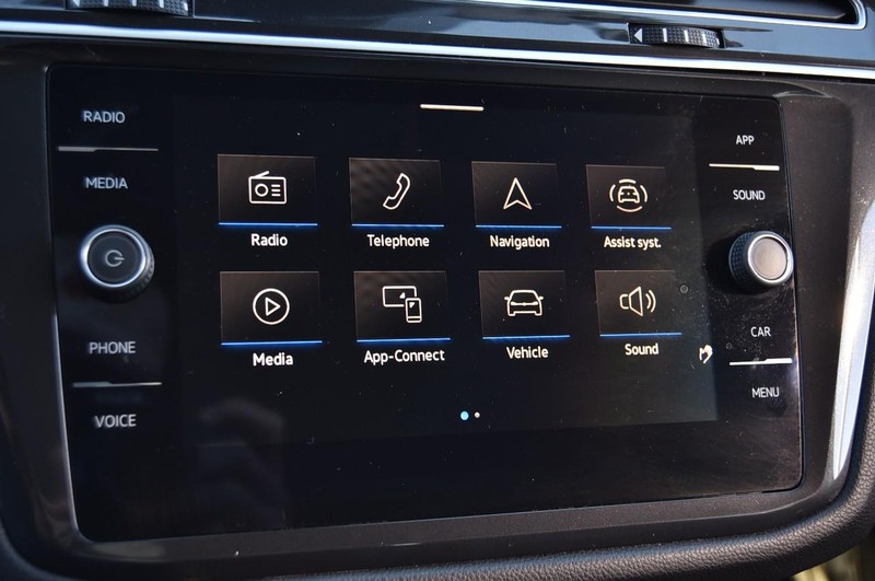 Volkswagen Tiguan Vehicle Image 14