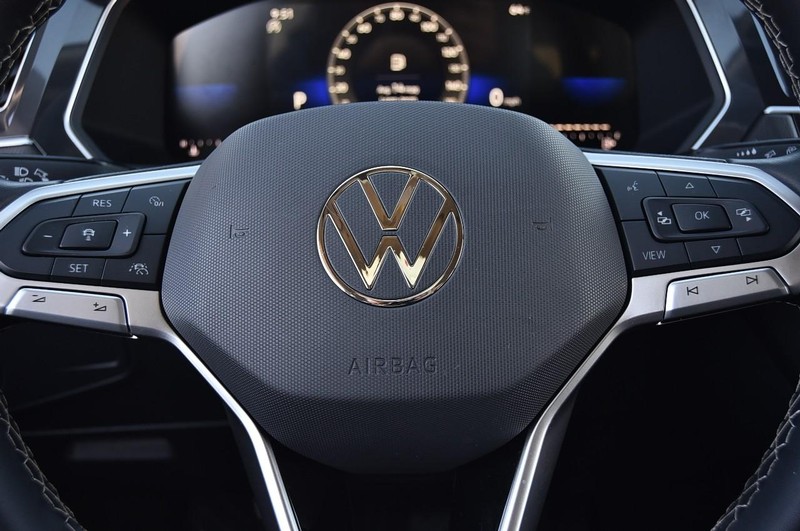 Volkswagen Tiguan Vehicle Image 18