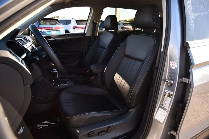 Volkswagen Tiguan Vehicle Image 19