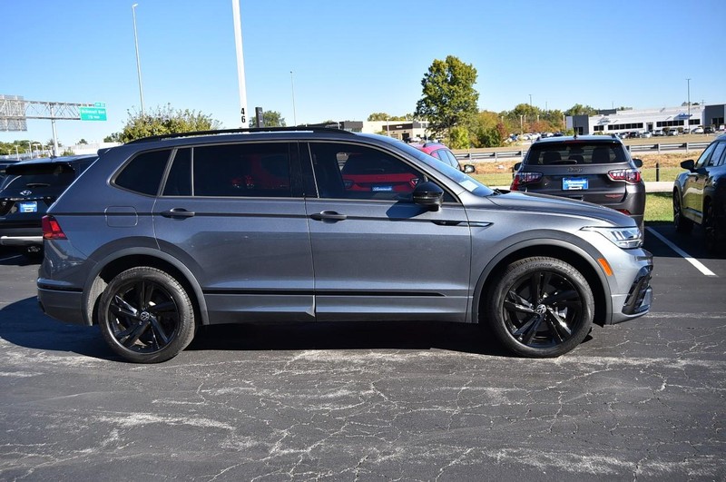 Volkswagen Tiguan Vehicle Image 05