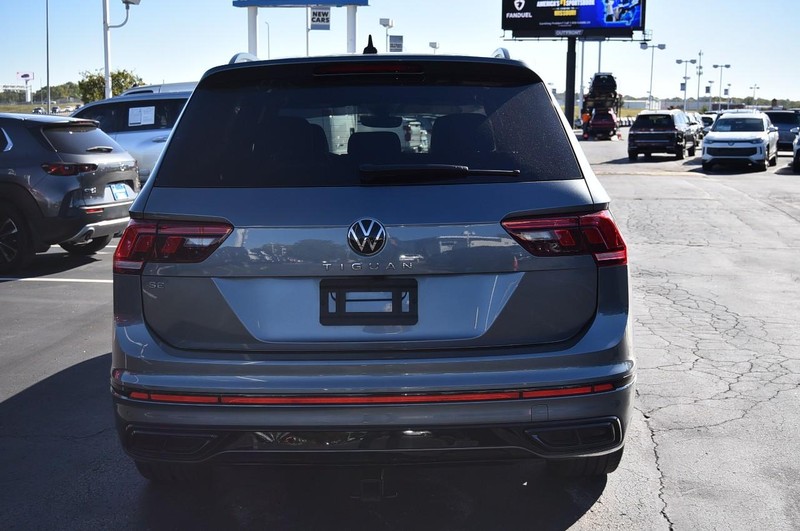 Volkswagen Tiguan Vehicle Image 06