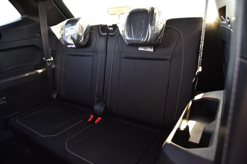 Volkswagen Tiguan Vehicle Image 25