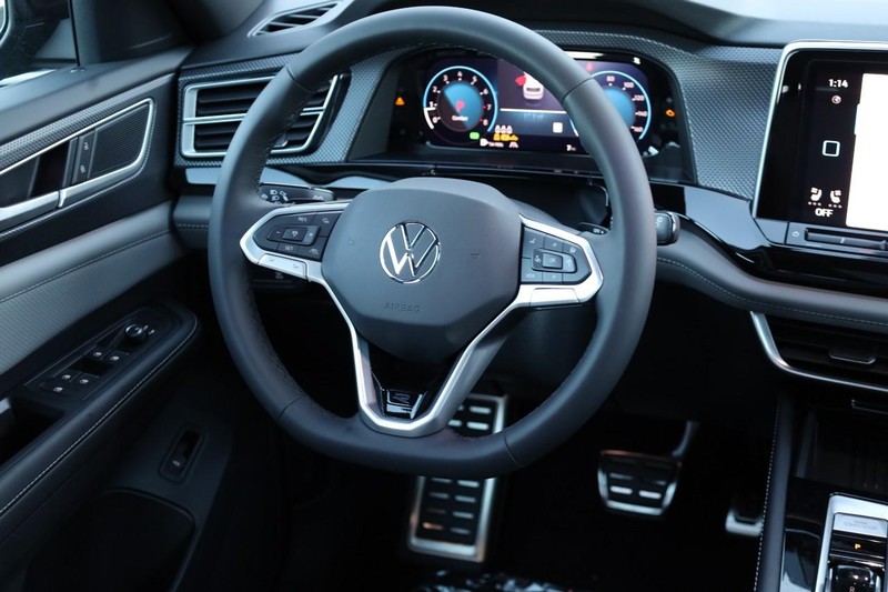 Volkswagen Atlas Cross Sport Vehicle Image 27