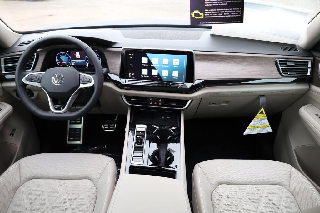 Volkswagen Atlas Vehicle Full-screen Gallery Image 28