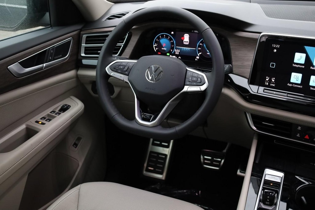 Volkswagen Atlas Vehicle Full-screen Gallery Image 29