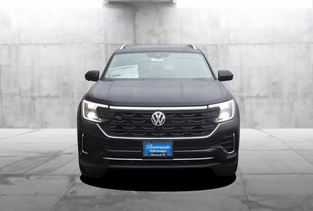 Volkswagen Atlas Vehicle Image 04