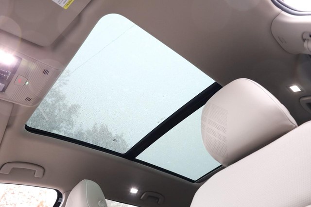 Volkswagen Atlas Vehicle Image 11