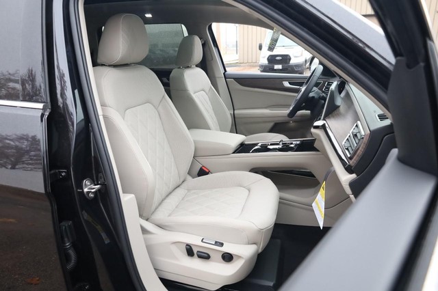 Volkswagen Atlas Vehicle Image 32