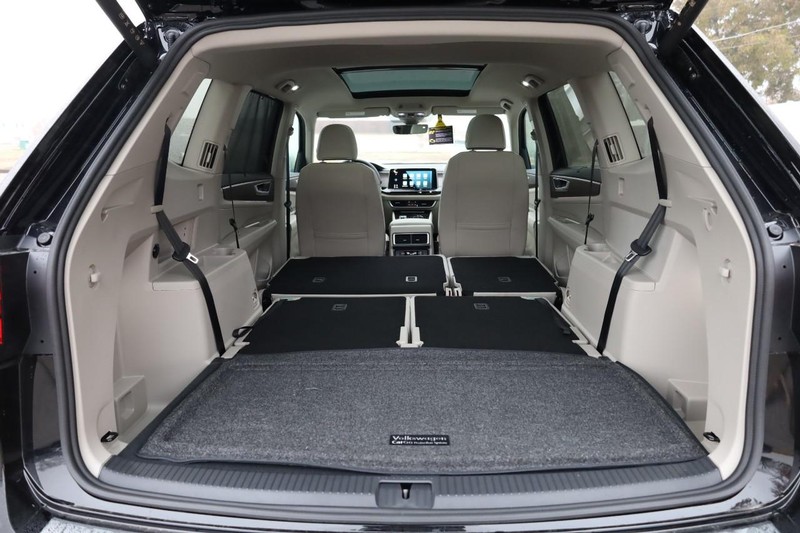 Volkswagen Atlas Vehicle Image 09