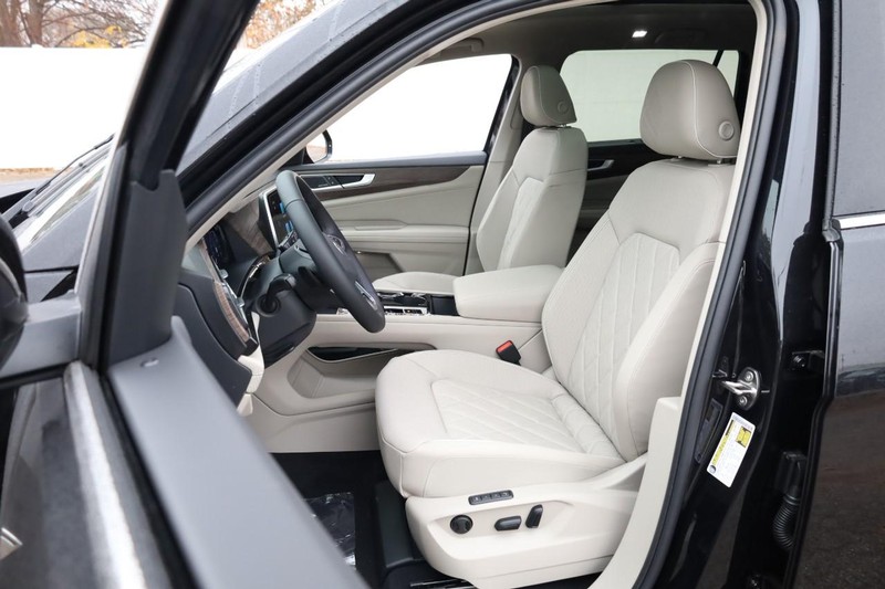 Volkswagen Atlas Vehicle Image 10