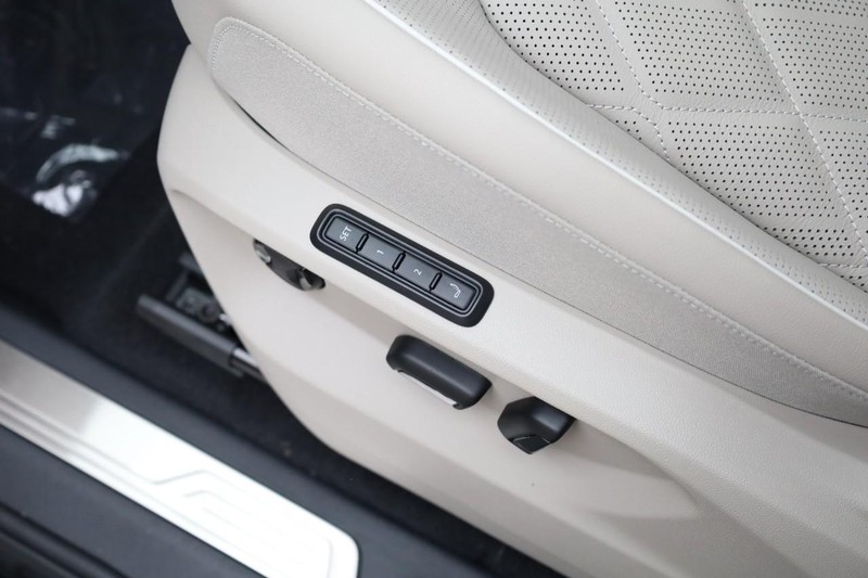 Volkswagen Atlas Vehicle Image 13