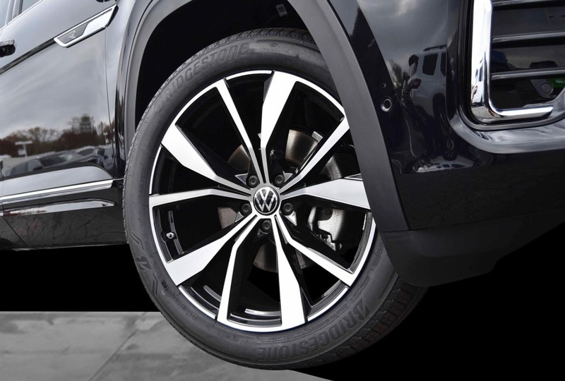 Volkswagen Atlas Vehicle Image 03