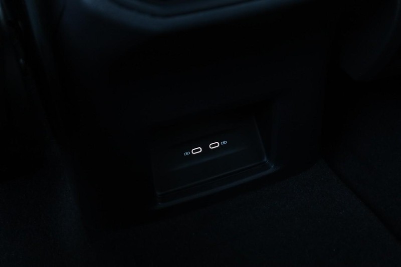 Volkswagen Atlas Cross Sport Vehicle Image 20