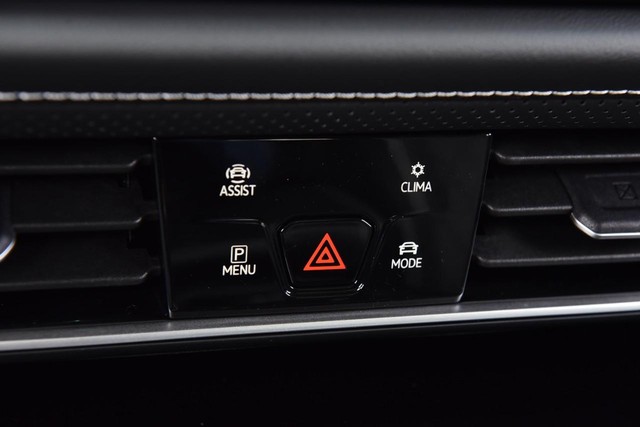 Volkswagen Atlas Vehicle Image 15