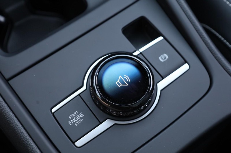 Volkswagen Tiguan Vehicle Image 17