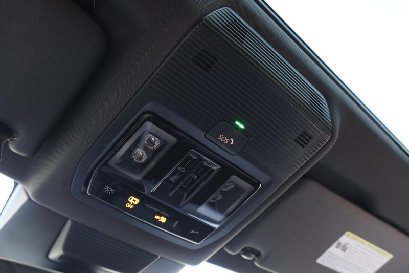 Volkswagen Tiguan Vehicle Image 18