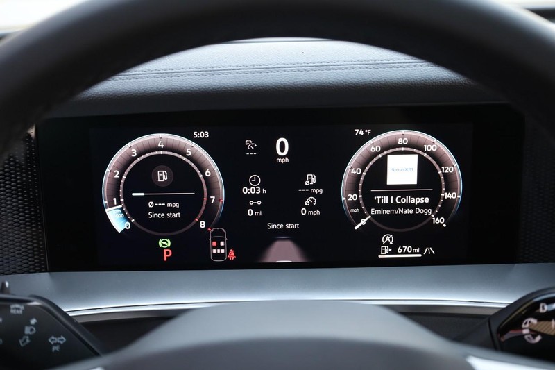 Volkswagen Tiguan Vehicle Image 12