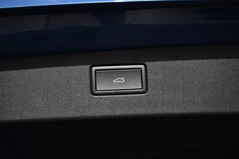 Volkswagen Tiguan Vehicle Image 26