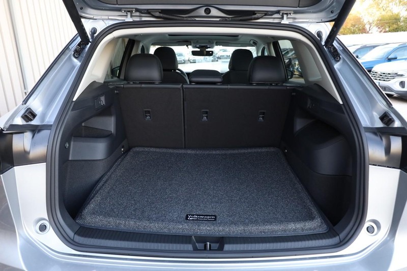 Volkswagen Tiguan Vehicle Image 07