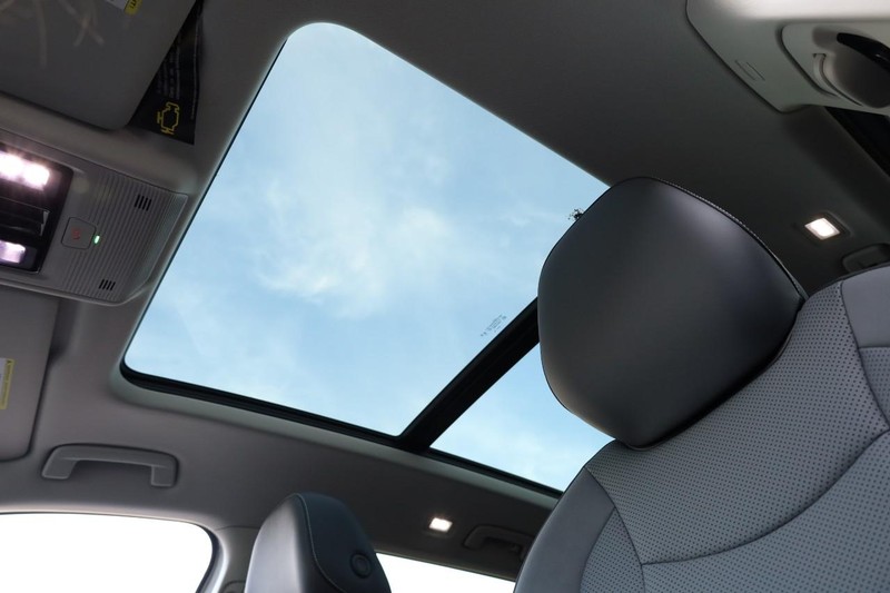 Volkswagen Tiguan Vehicle Image 09