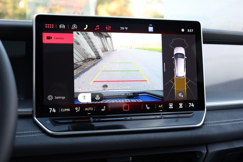 Volkswagen Tiguan Vehicle Image 14