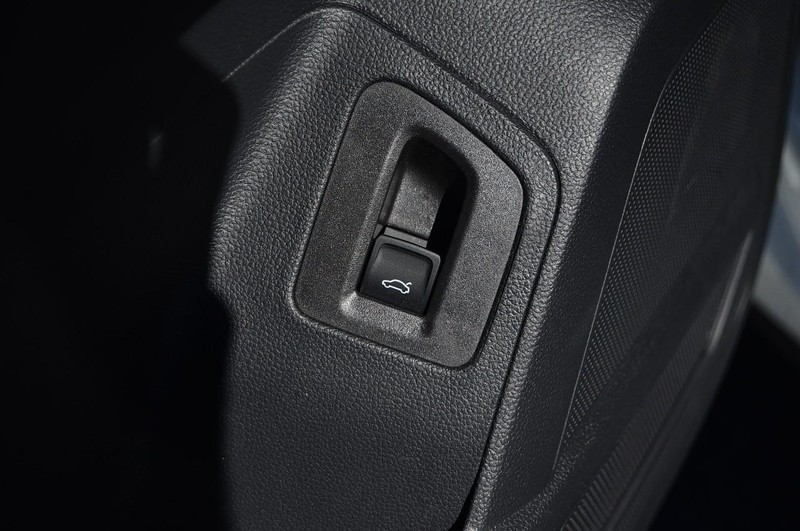 Volkswagen Atlas Vehicle Image 09