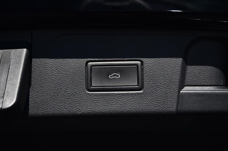 Volkswagen Atlas Vehicle Full-screen Gallery Image 27