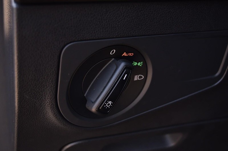 Volkswagen Tiguan Vehicle Image 10