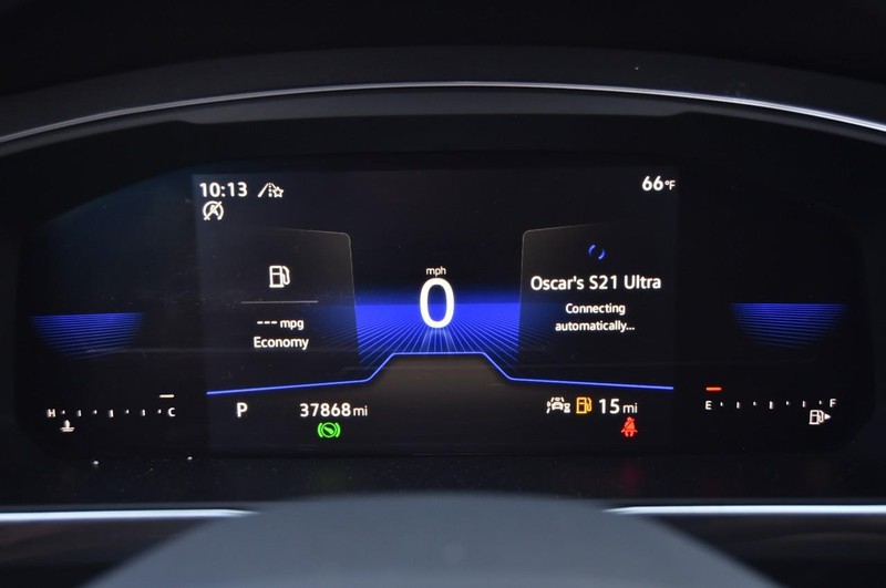 Volkswagen Tiguan Vehicle Image 11