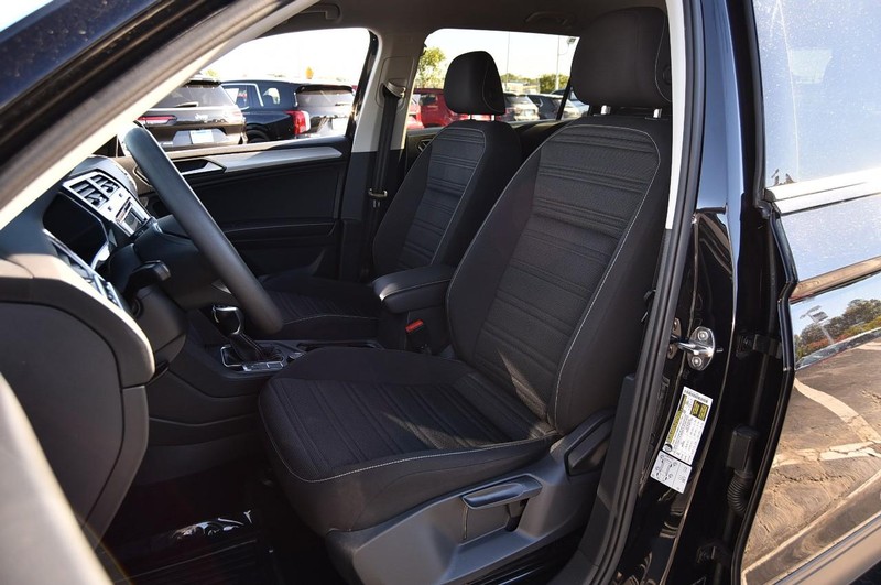 Volkswagen Tiguan Vehicle Image 19