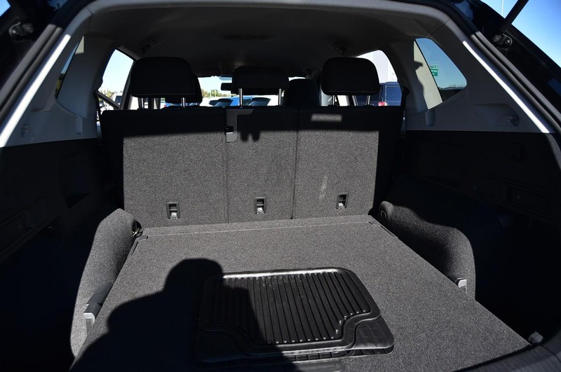 Volkswagen Tiguan Vehicle Image 23
