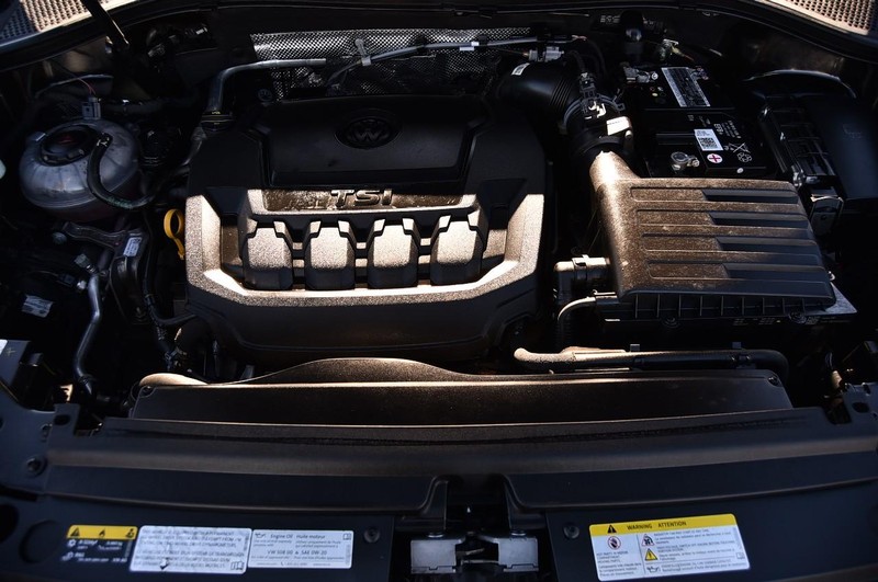 Volkswagen Tiguan Vehicle Image 24