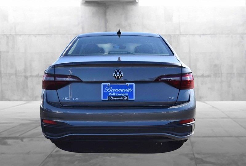 Volkswagen Jetta Vehicle Image 06