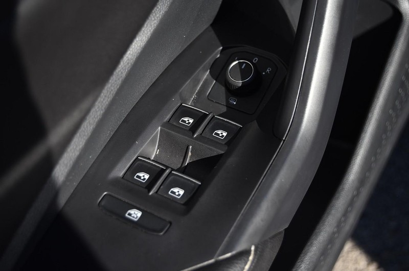 Volkswagen Jetta Vehicle Image 08