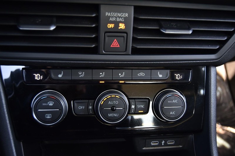 Volkswagen Jetta Vehicle Image 15